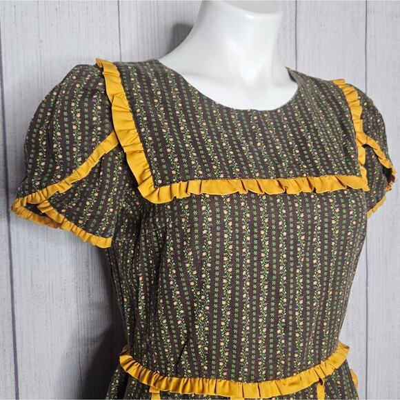 VTG Handmade Floral Striped Square Dancing Dress with Yellow Ruffle Trim - Picture 3 of 7